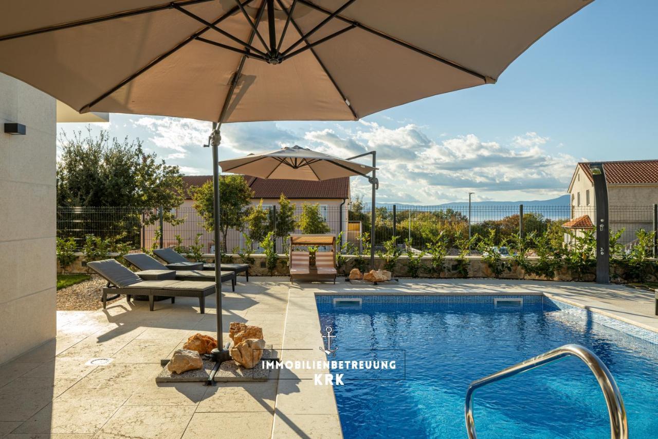 Villa Richard Малинска Экстерьер фото