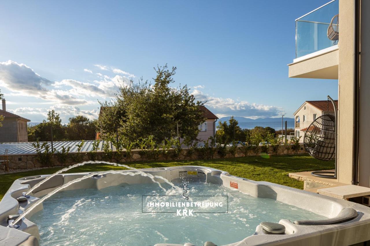 Villa Richard Малинска Экстерьер фото