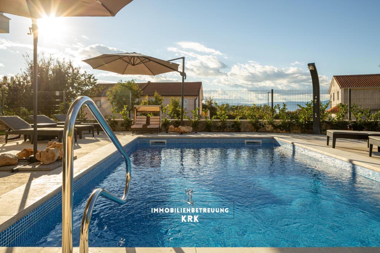 Villa Richard Малинска Экстерьер фото