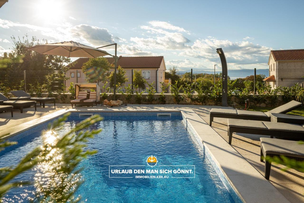 Villa Richard Малинска Экстерьер фото