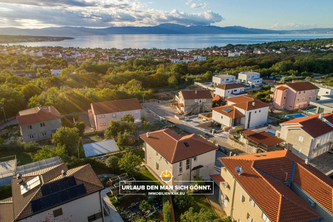 Villa Richard Малинска Экстерьер фото